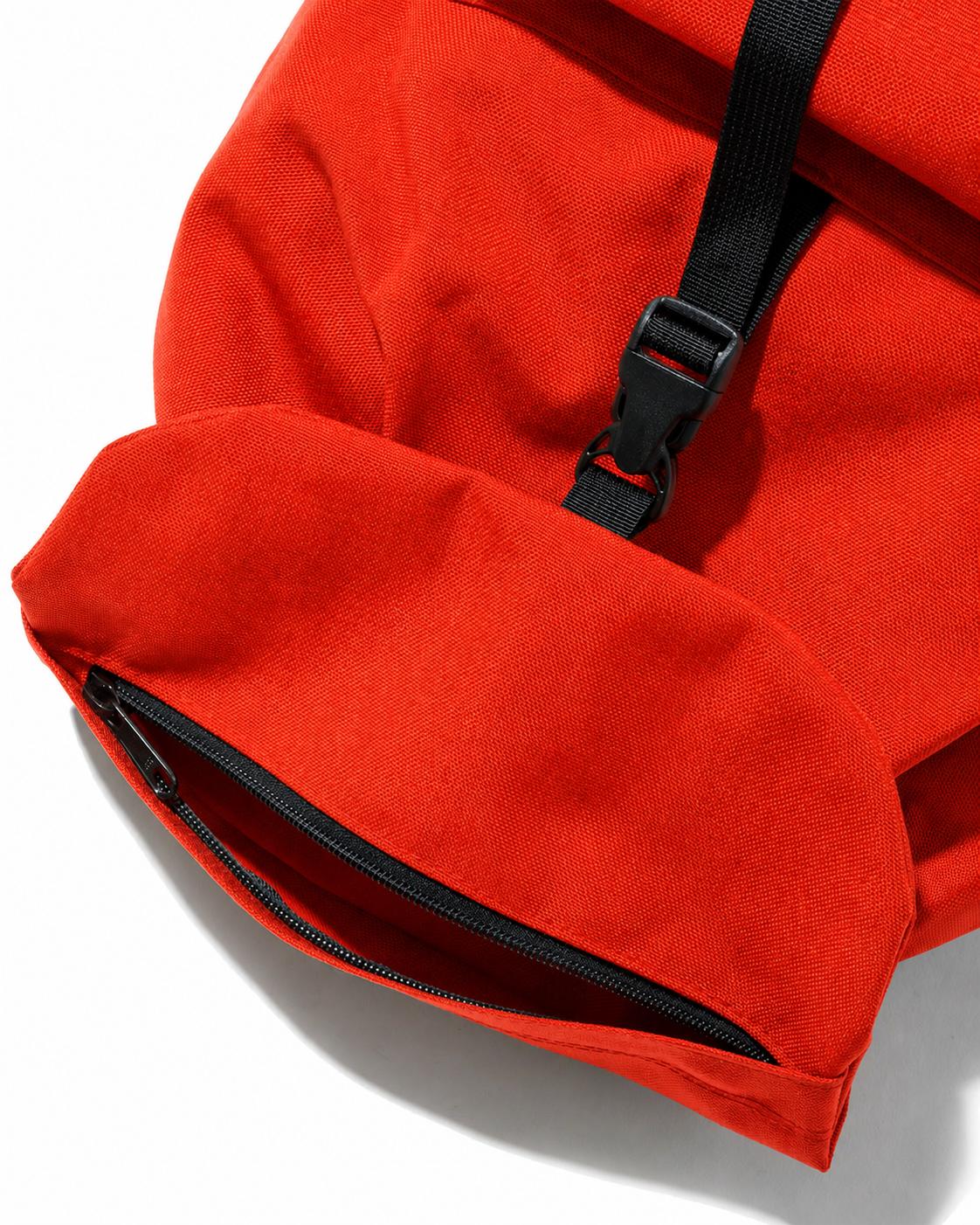 SS27 - Day Hiker - Mandarin