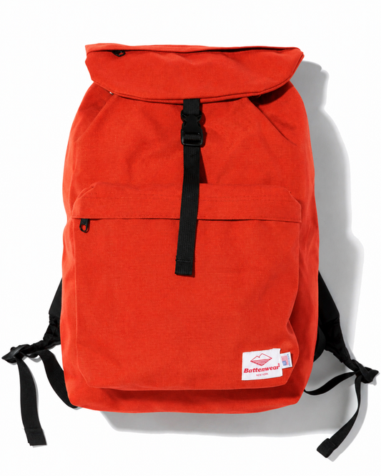SS27 - Day Hiker - Mandarin
