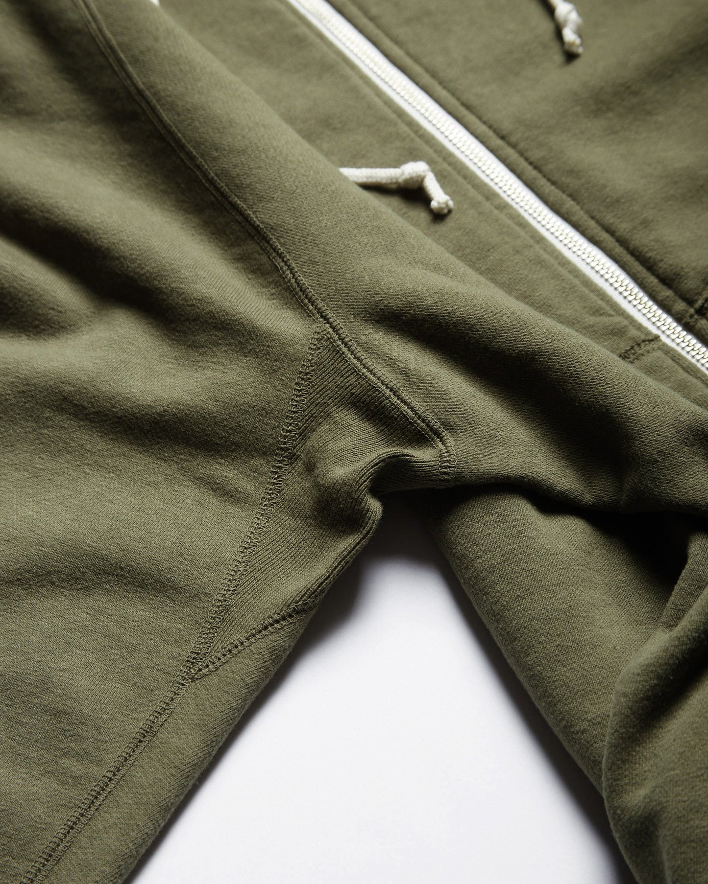 Zip Reach-Up Hoody V.2 / Olive